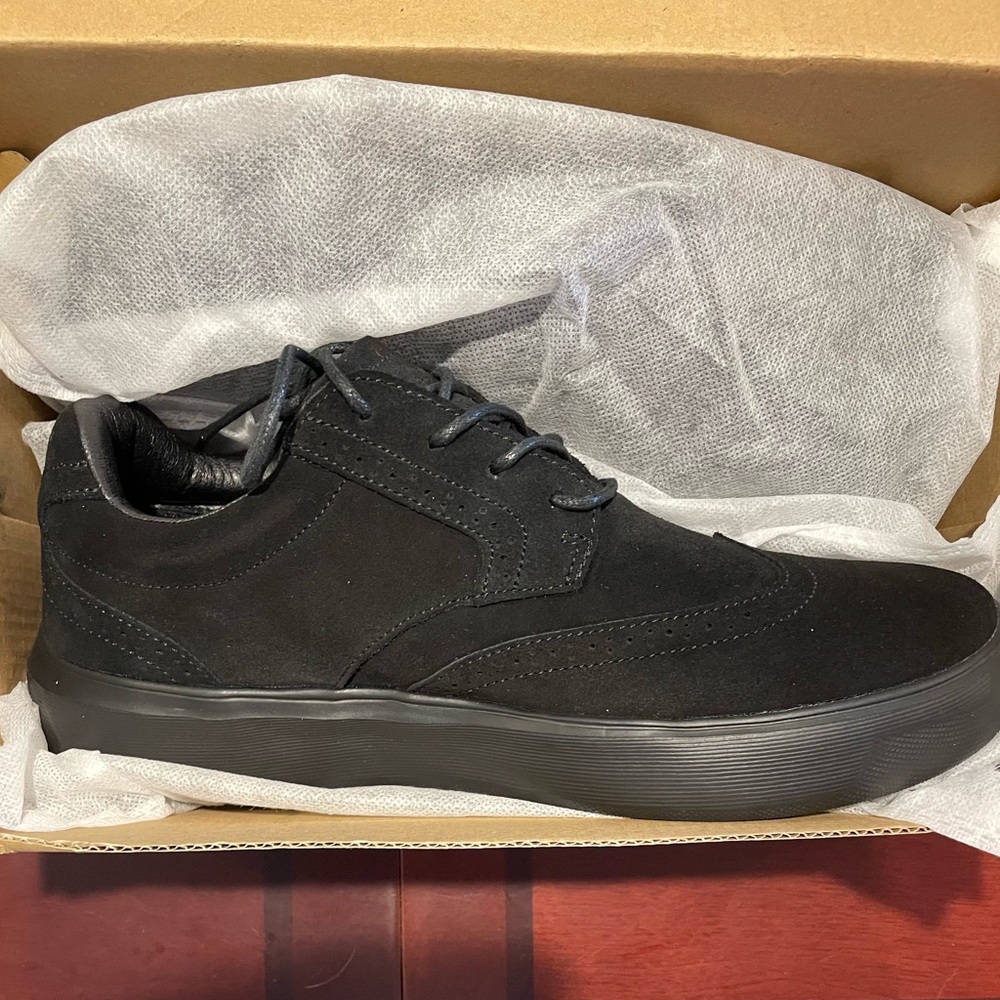 Men's Black Suede Derby Sneakers - Sleek Lace-Up Oxford Style